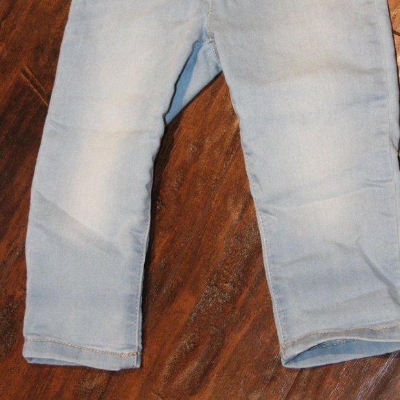 3/$20 🏷 Old Navy Toddler Jeans Size 12-18m - Picture 3 of 3